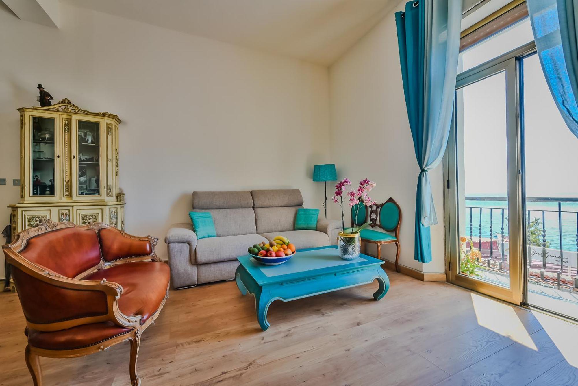 Апартаменти Cohen Smart House Таорміна Номер фото
